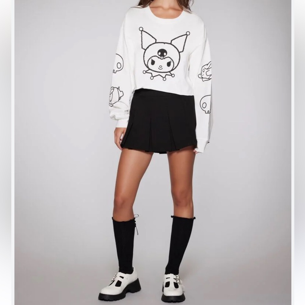 KUROMI GRAPHIC CROPPED TEE Size Med NWT